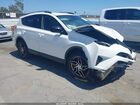 2018 Toyota Rav4 Le White vin: JTMZFREV0JJ158462