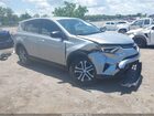 2018 Toyota Rav4 Le Silver vin: JTMZFREV6JJ181518