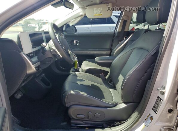 KM8KN4AE0NU072209 2022 HYUNDAI IONIQ Gray Front interior view