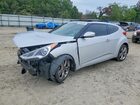 2016 Hyundai Veloster Base Silver vin: KMHTC6AD9GU282582