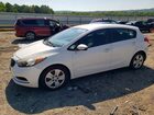 2016 Kia Forte White vin: KNAFK5A82G5630747