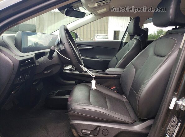 KNDC34LA2R5202306 2024 KIA EV6 Gray წინა სალონის ხედი