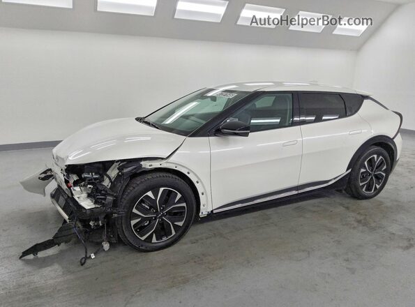 KNDC3DLC3R5214658 2024 KIA EV6 White Przód lewy
