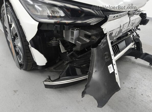 KNDC3DLC3R5214658 2024 KIA EV6 White 