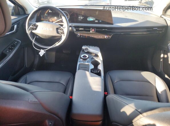 KNDC3DLC8N5066145 2022 KIA EV6 Blue Dashboard view