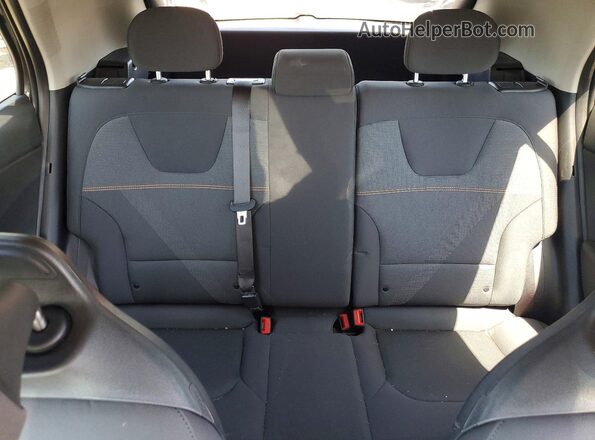 KNDCP3LE3T5322933 2026 KIA NIRO Серый Вид задних сидений