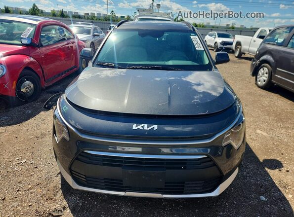 2023 KIA NIRO