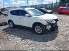 2018 Nissan Rogue Sv White vin: KNMAT2MV1JP556811