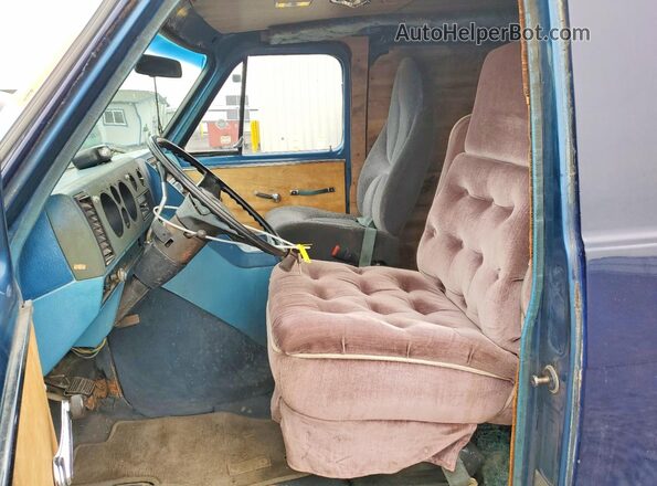 TGL1584508081 1978 GMC VANDURA Blue Front interior view
