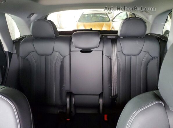 WA1E2AFY9R2074273 2024 AUDI Q5 White Vista de los asientos traseros