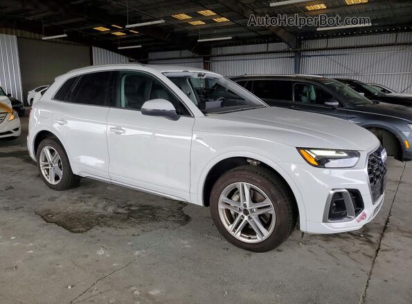 WA1E2AFY9R2074273 2024 AUDI Q5 White Delantero derecho
