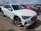 2019 Audi E-tron Premium Plus Белый vin: WA1LAAGE8KB024050