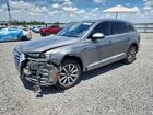 2018 Audi Q7 Premium Plus Серый vin: WA1LHAF72JD001297