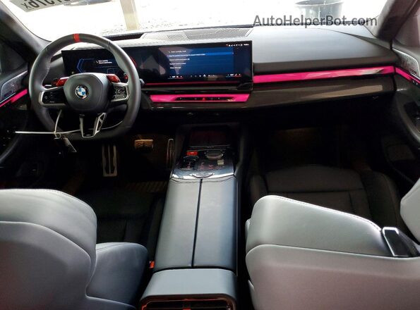 WBS83GV09TCW16447 2026 BMW M5 Gray Widok deski rozdzielczej