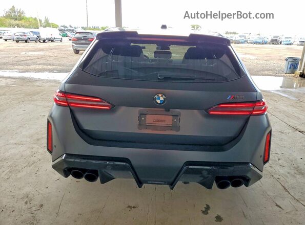 WBS83GV09TCW16447 2026 BMW M5 Gray Widok z tyłu
