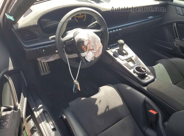 WP0AC2A97TS287012 2026 PORSCHE 911 Зеленый Вид панели приборов