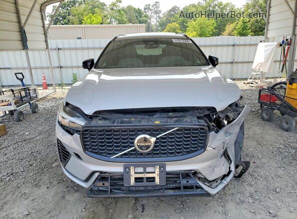 YV4BR0DMXN1909843 2022 VOLVO XC60 Gray Widok z przodu