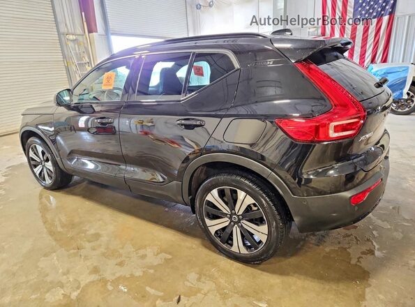 YV4ED3UL8P2979682 2023 VOLVO XC40 Black Rear left