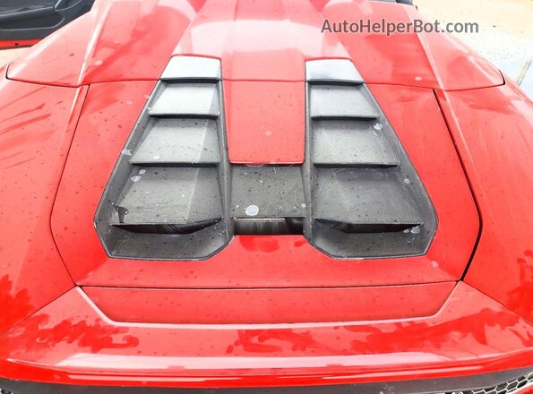 ZHWUT5ZF3NLA18778 2022 LAMBORGHINI HURACAN Red Vista interior trasera