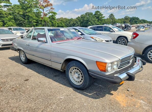 1979 MERCEDES-BENZ RD