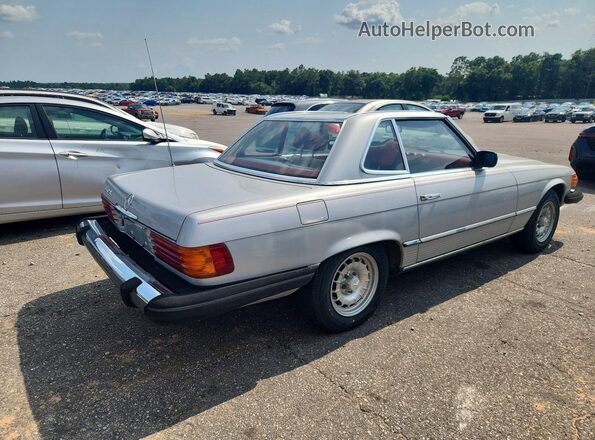 1979 MERCEDES-BENZ RD