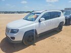 2016 Jeep Compass Latitude White vin: 1C4NJCEA7GD734448