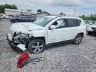 2016 Jeep Compass Latitude White vin: 1C4NJCEA8GD752022