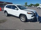 2018 Jeep Cherokee Latitude Fwd White vin: 1C4PJLCB2JD538445