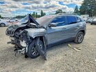 2019 Jeep Cherokee Latitude Plus Silver vin: 1C4PJLLB8KD392926
