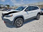2019 Jeep Cherokee Trailhawk White vin: 1C4PJMBN4KD227649