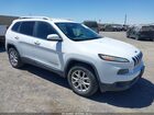 2018 Jeep Cherokee Latitude 4x4 White vin: 1C4PJMCB1JD528639