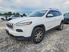 2018 Jeep Cherokee Latitude White vin: 1C4PJMCB3JD564218