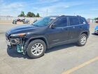 2017 Jeep Cherokee Latitude Black vin: 1C4PJMCS8HW658402