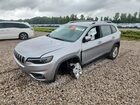 2019 Jeep Cherokee Latitude Silver vin: 1C4PJMCX7KD101852