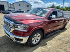 2021 Ram 1500 Laramie Burgundy vin: 1C6SRFJT4MN635619