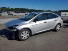 2018 Ford Focus S Silver vin: 1FADP3E24JL202435