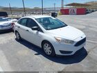 2018 Ford Focus S White vin: 1FADP3E27JL292874