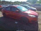 2018 Ford Focus Se Red vin: 1FADP3F25JL252257