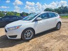 2018 Ford Focus Se White vin: 1FADP3K21JL231976