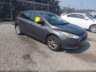 2018 Ford Focus Se Gray vin: 1FADP3K23JL212393