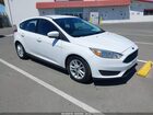 2018 Ford Focus Se White vin: 1FADP3K23JL328967