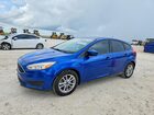 2018 Ford Focus Se Blue vin: 1FADP3K29JL302504