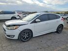 2016 Ford Focus Se Белый vin: 1FADP3K2XGL337206