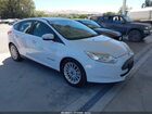 2018 Ford Focus Electric   Белый vin: 1FADP3R40JL296129
