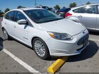 2018 Ford Focus Electric   Белый vin: 1FADP3R49JL296131