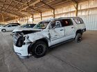 2017 Chevrolet Suburban C1500 Lt White vin: 1GNSCHKC3HR224030