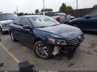 2018 Volkswagen Passat 2.0t Se Blue vin: 1VWBA7A39JC030618