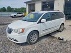 2016 Chrysler Town & Country Touring White vin: 2C4RC1BG3GR290572
