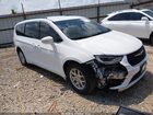 2022 Chrysler Pacifica Touring L White vin: 2C4RC1BG4NR169420