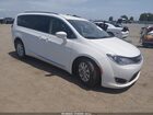 2018 Chrysler Pacifica Touring L White vin: 2C4RC1BG6JR142486